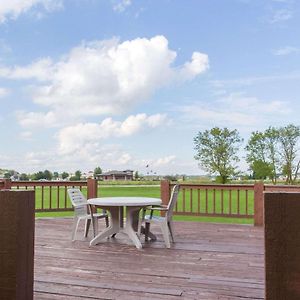 Days Inn By Wyndham Sheboygan/The Falls